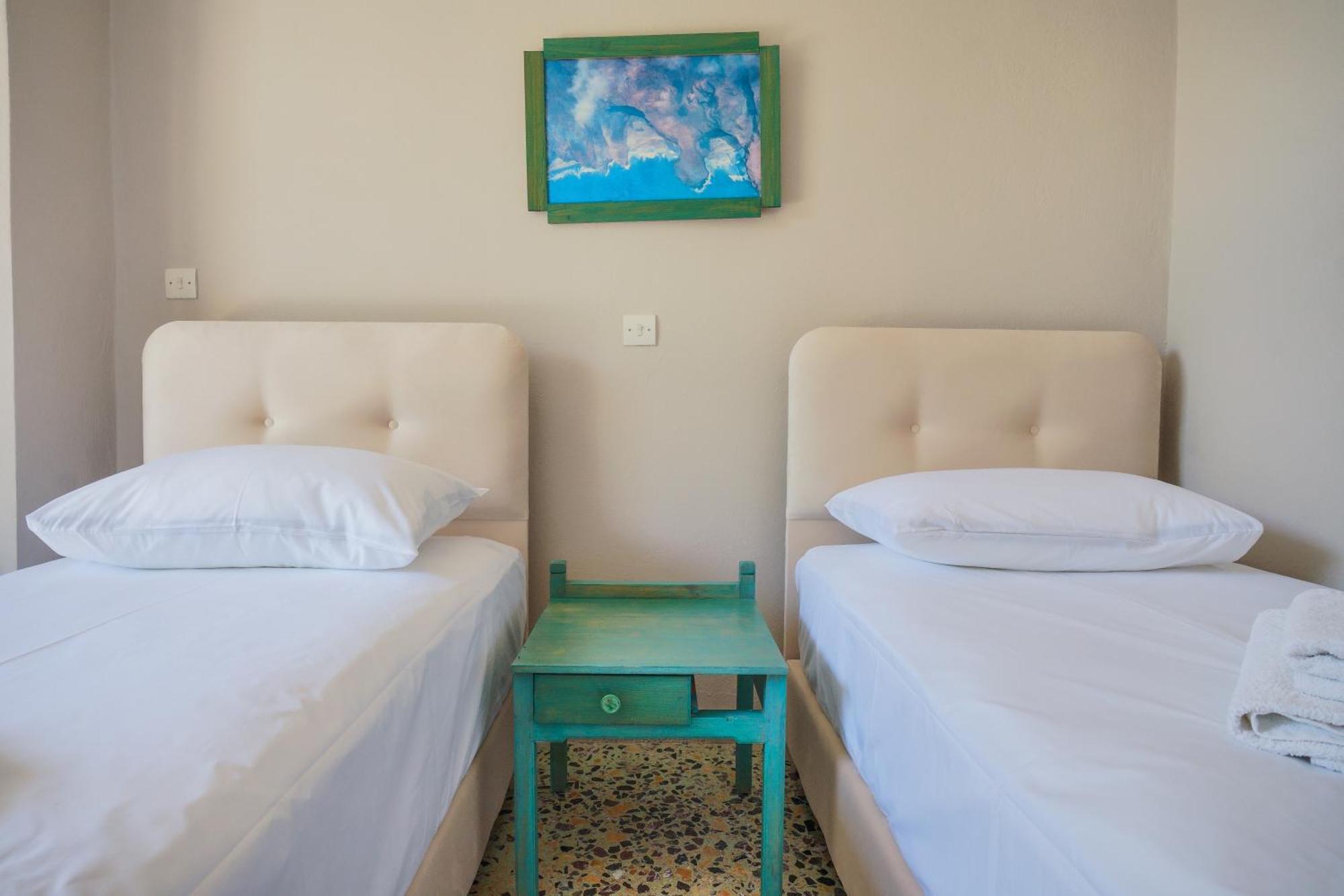 Hotel Korfos - Ξενοδοχείο Κόρφος Renovated Exterior photo
