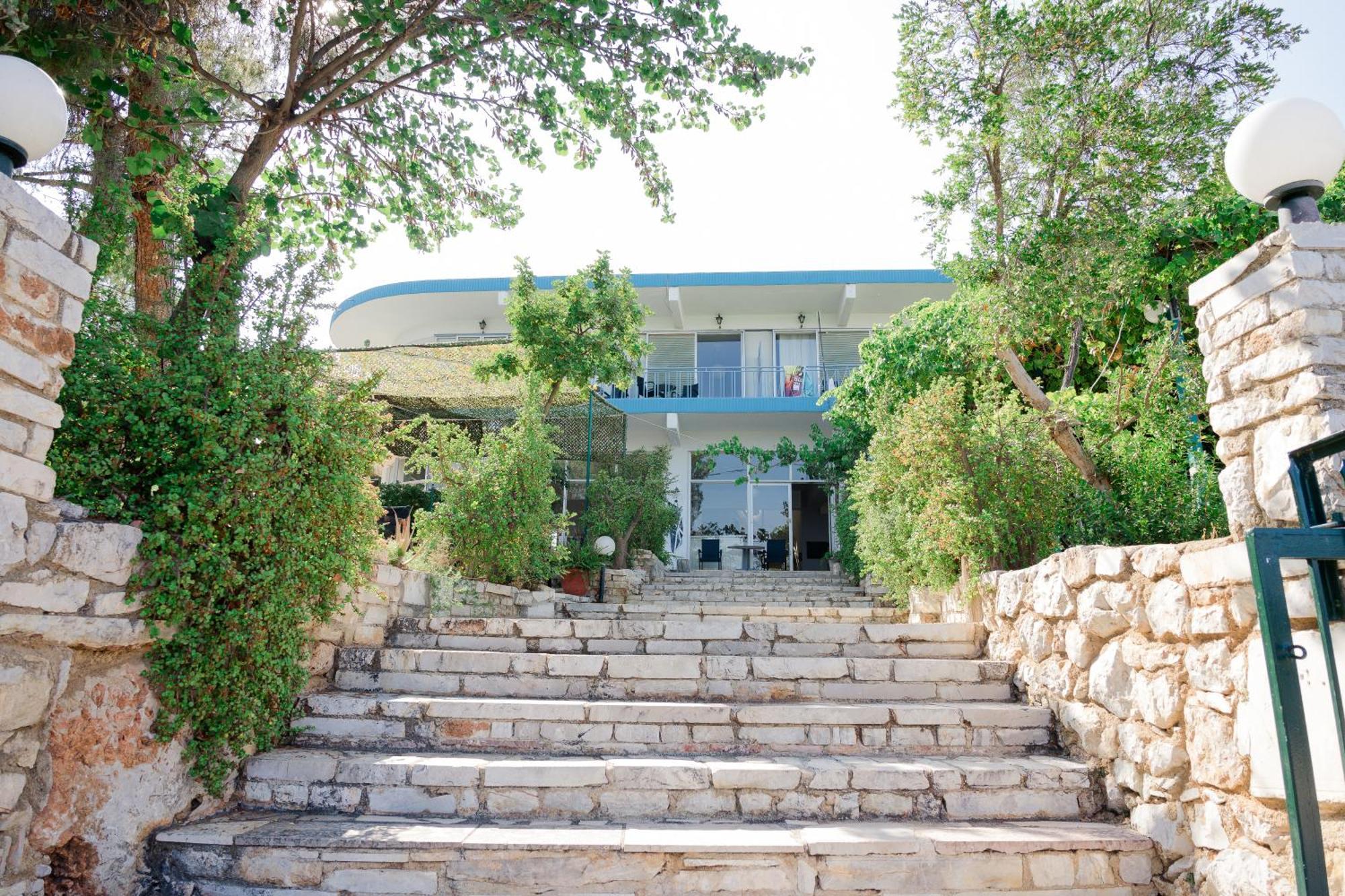 Hotel Korfos - Ξενοδοχείο Κόρφος Renovated Exterior photo